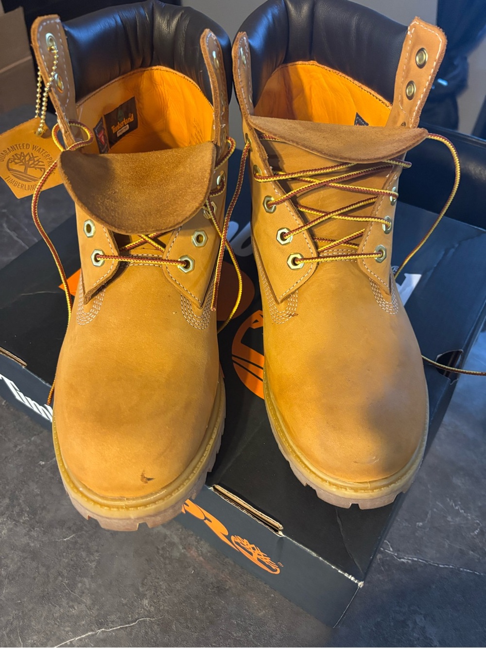 Timberland Men’s Classic Wheat Nubuck Work Boots - Honey Tan